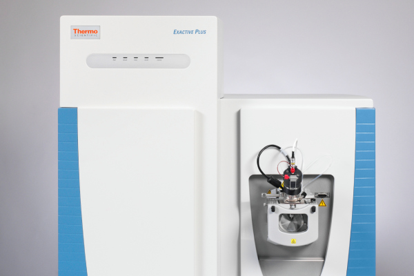 photo of sample analysis machine
